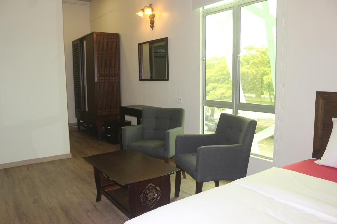 Hotel Blue Eyes Kepala Batas (Penang)