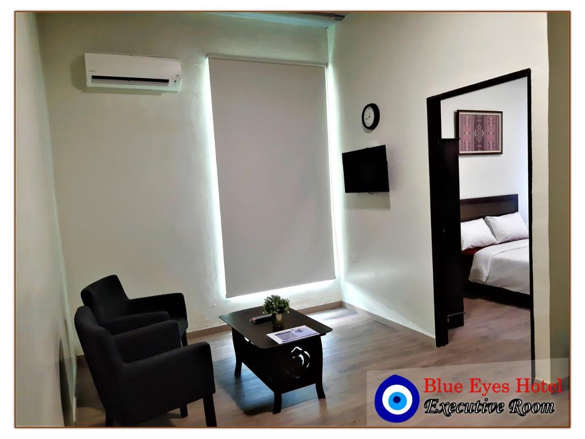 Blue Eyes Hotel Kepala Batas (Penang)